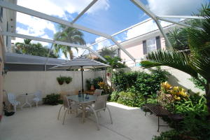 TEQUESTA OAKS - Residential