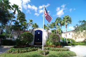 TEQUESTA OAKS - Residential