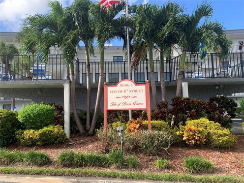 9233 SW 8th St 323 Boca Raton FL 33428