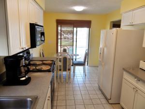 QUEEN'S COVE UNIT 2 - Residential