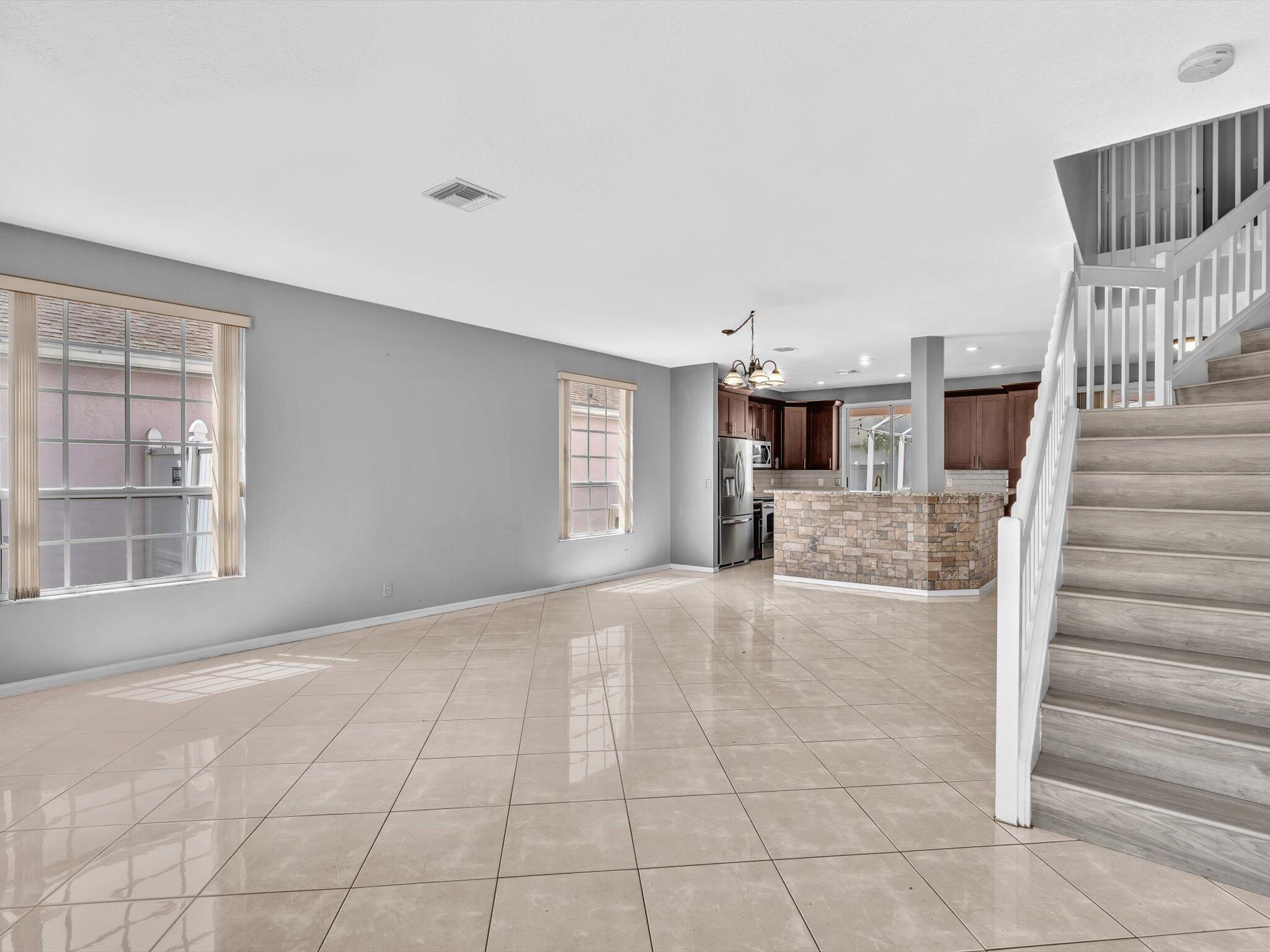 1039 Aviary Road