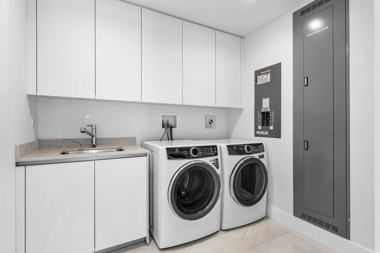 SEAGLASS CONDO - Residential