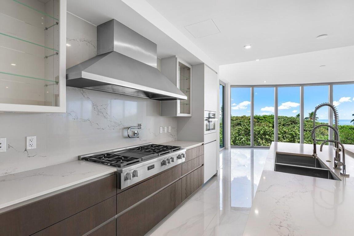 SEAGLASS CONDO - Residential