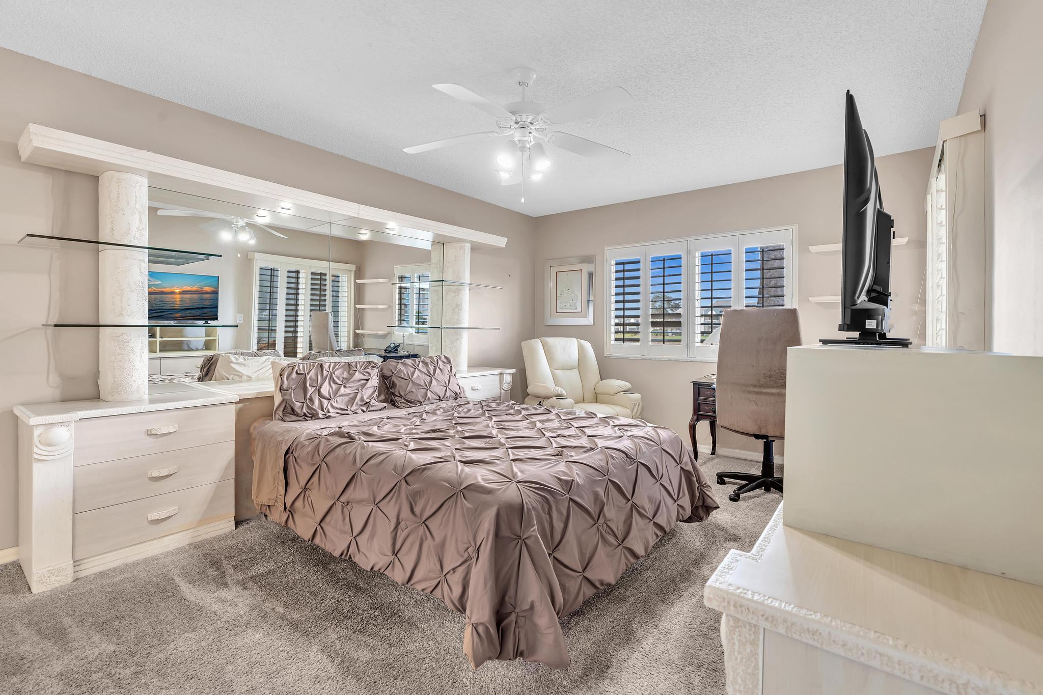 WELDON CONDOMINIUM F - Residential