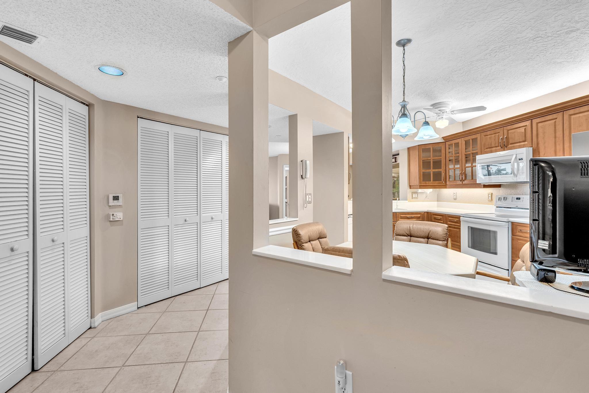 WELDON CONDOMINIUM F - Residential