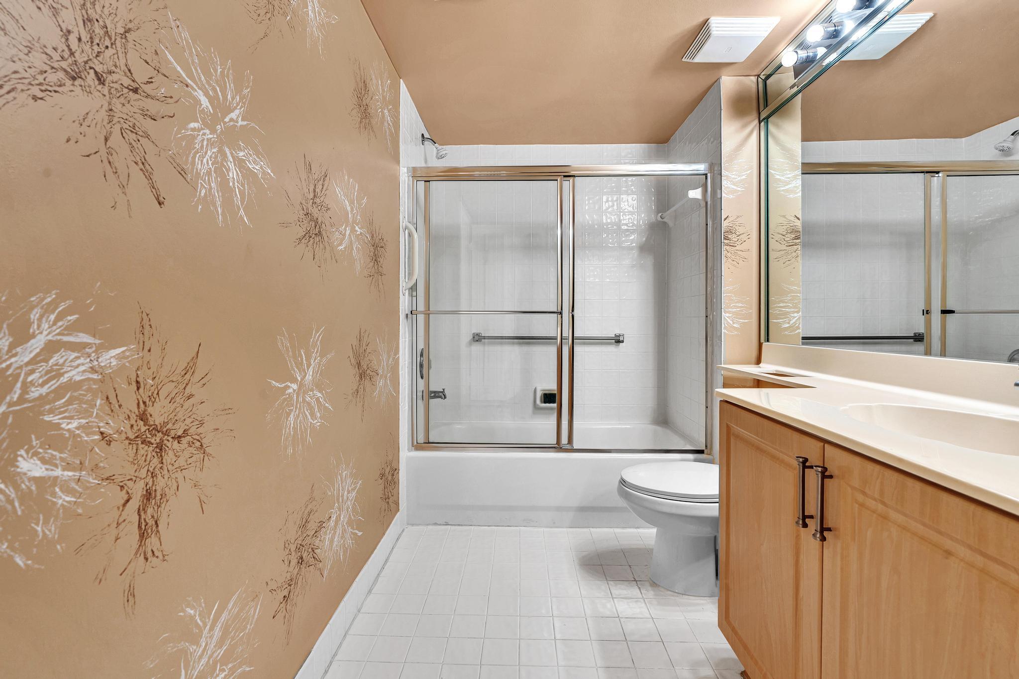 WELDON CONDOMINIUM F - Residential