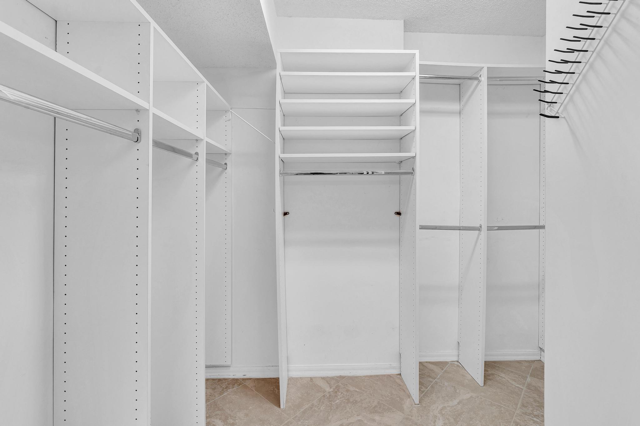 WELDON CONDOMINIUM F - Residential