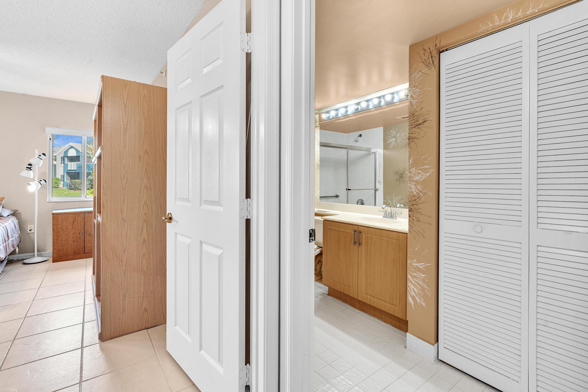 WELDON CONDOMINIUM F - Residential