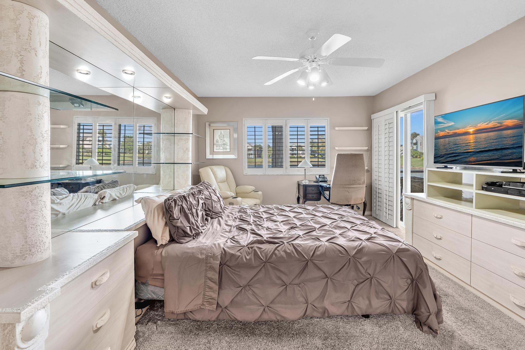 WELDON CONDOMINIUM F - Residential