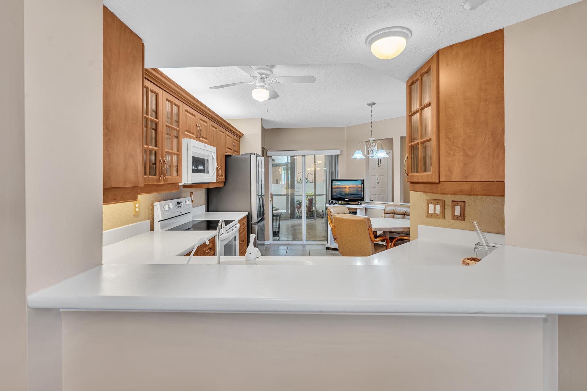 WELDON CONDOMINIUM F - Residential