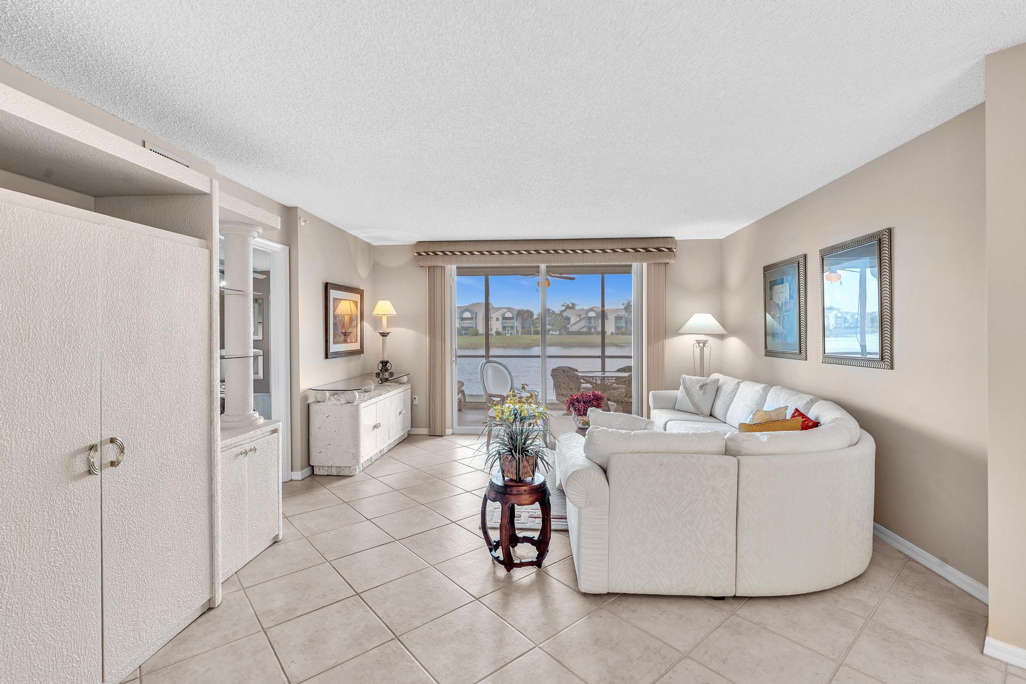 WELDON CONDOMINIUM F - Residential