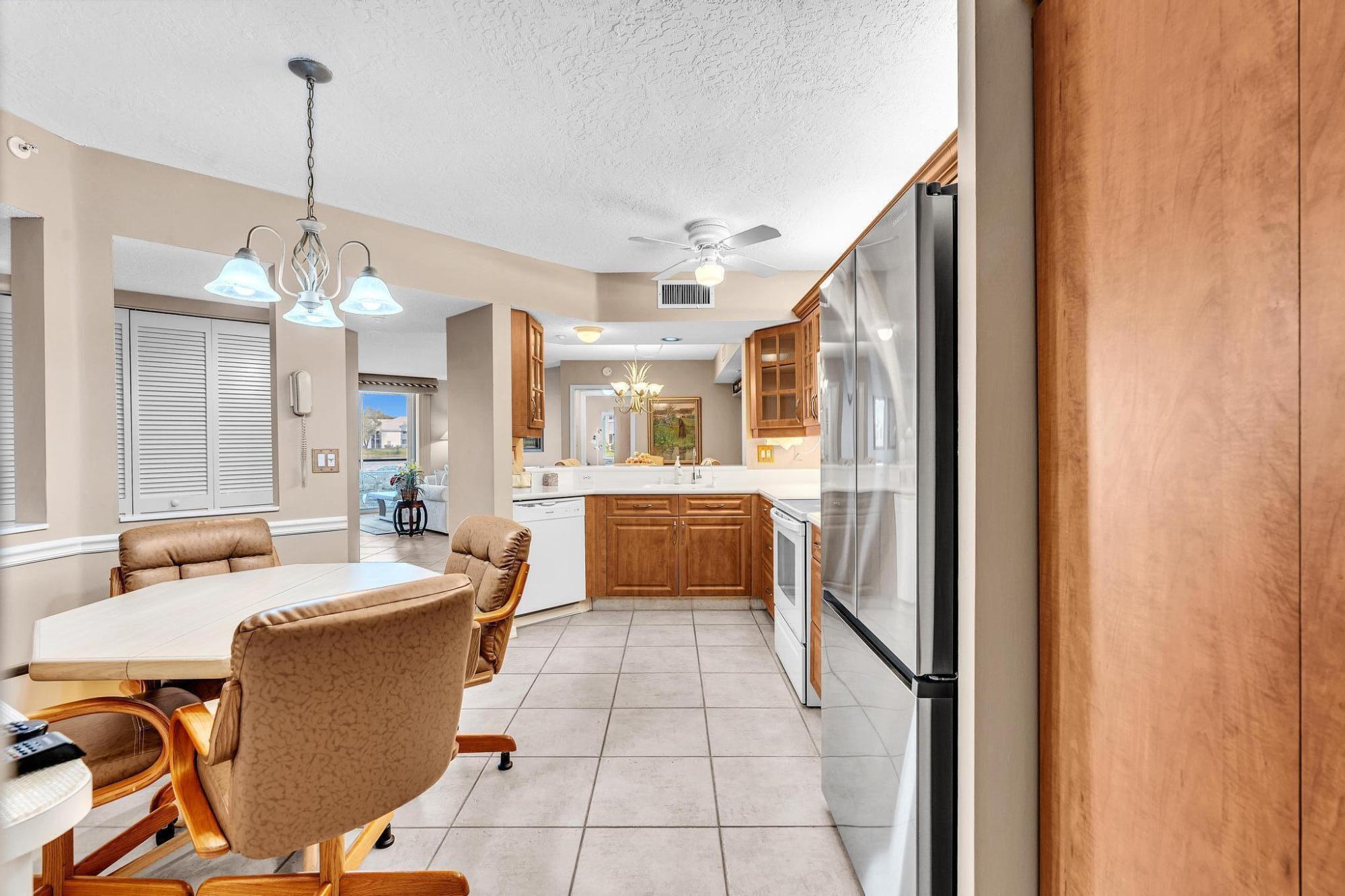 WELDON CONDOMINIUM F - Residential