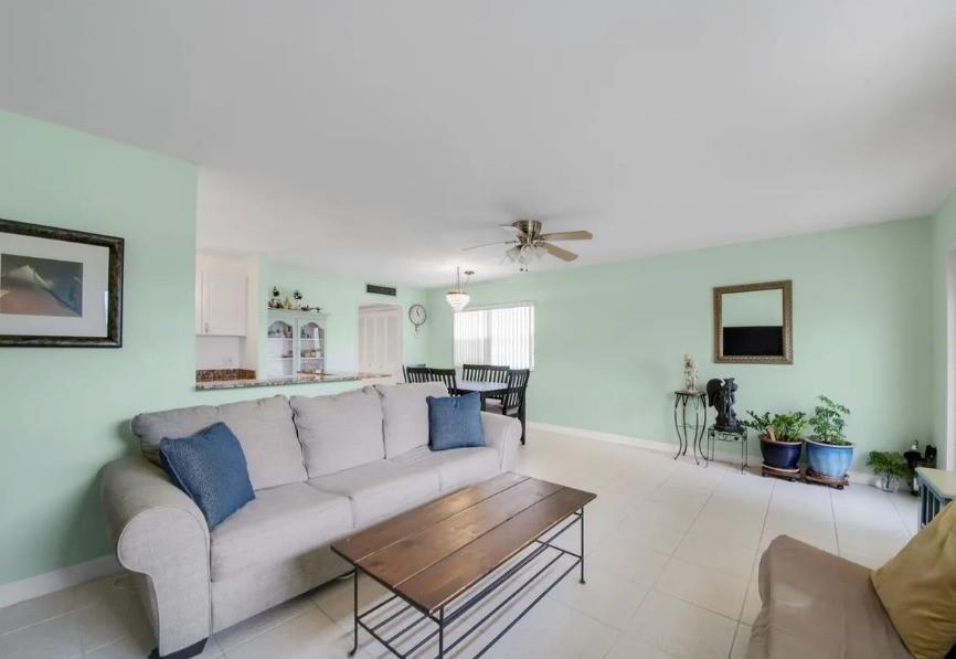 KINGS POINT FLANDERS COND - Residential