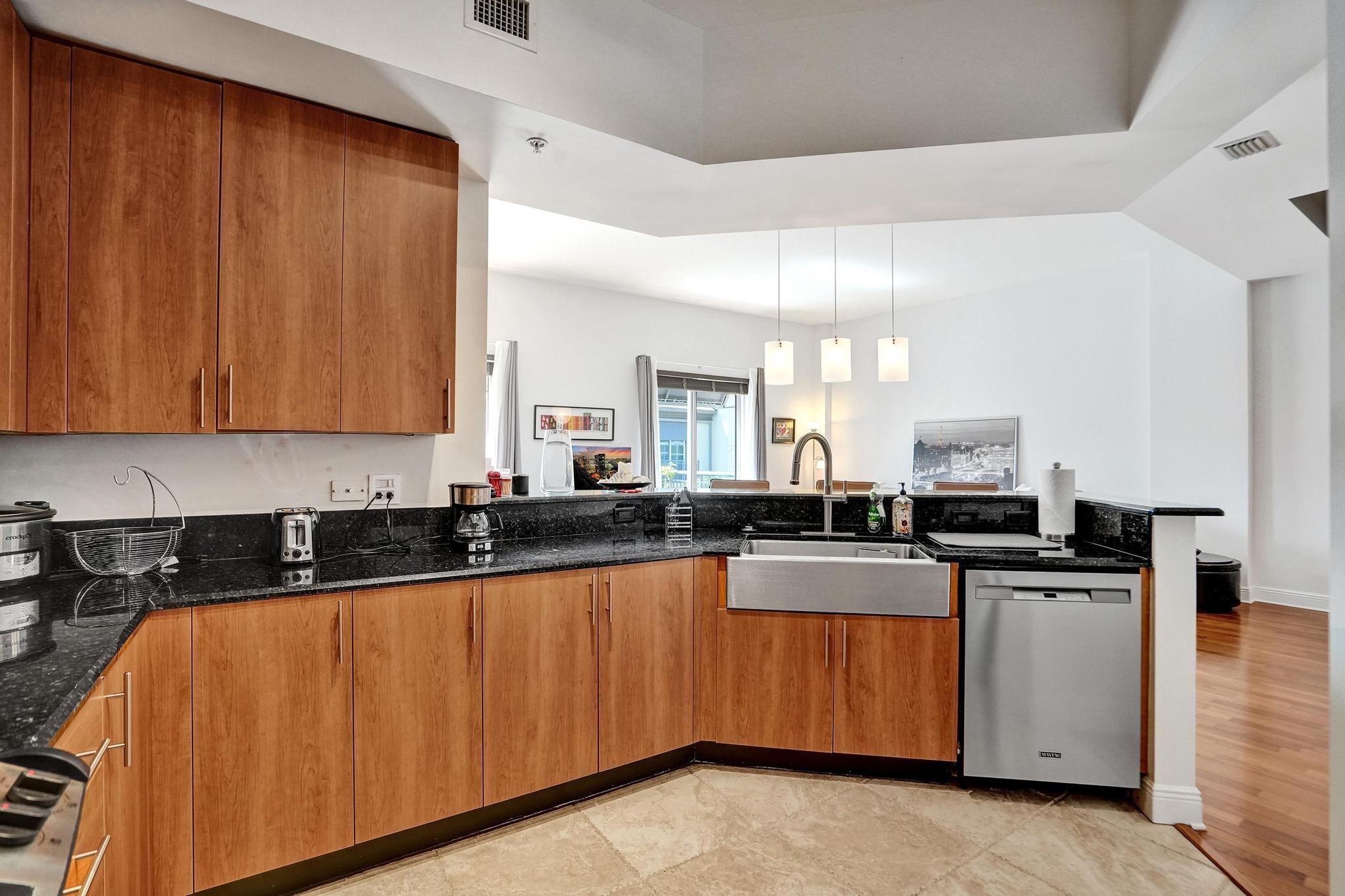 2601 NE 14th Ave 505
