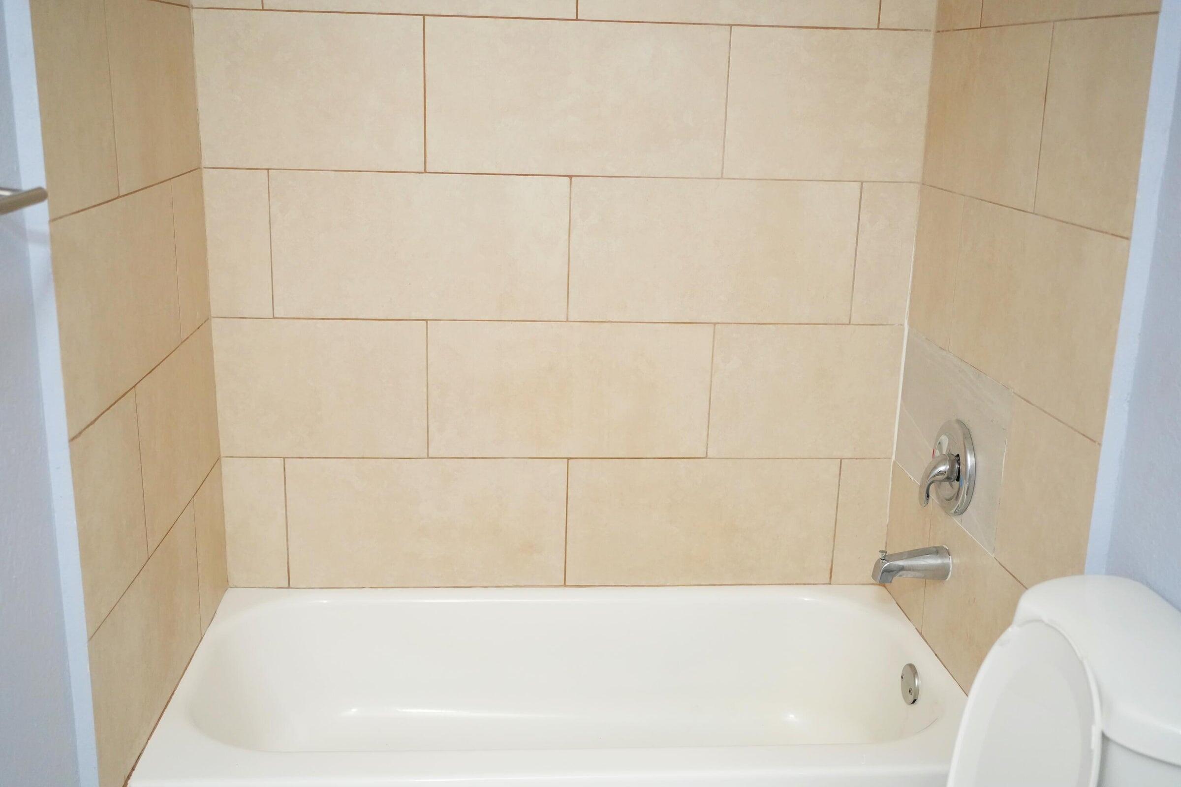 ST ANDREWS PALM BEACH CONDO V - Residential Lease