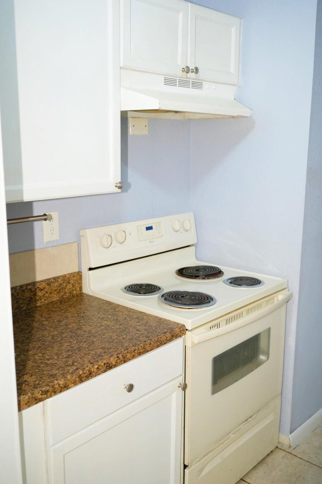 ST ANDREWS PALM BEACH CONDO V - Residential Lease