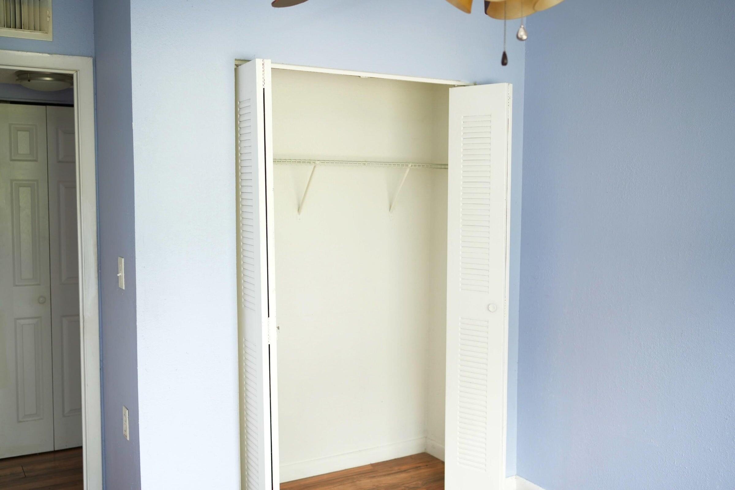 ST ANDREWS PALM BEACH CONDO V - Residential Lease