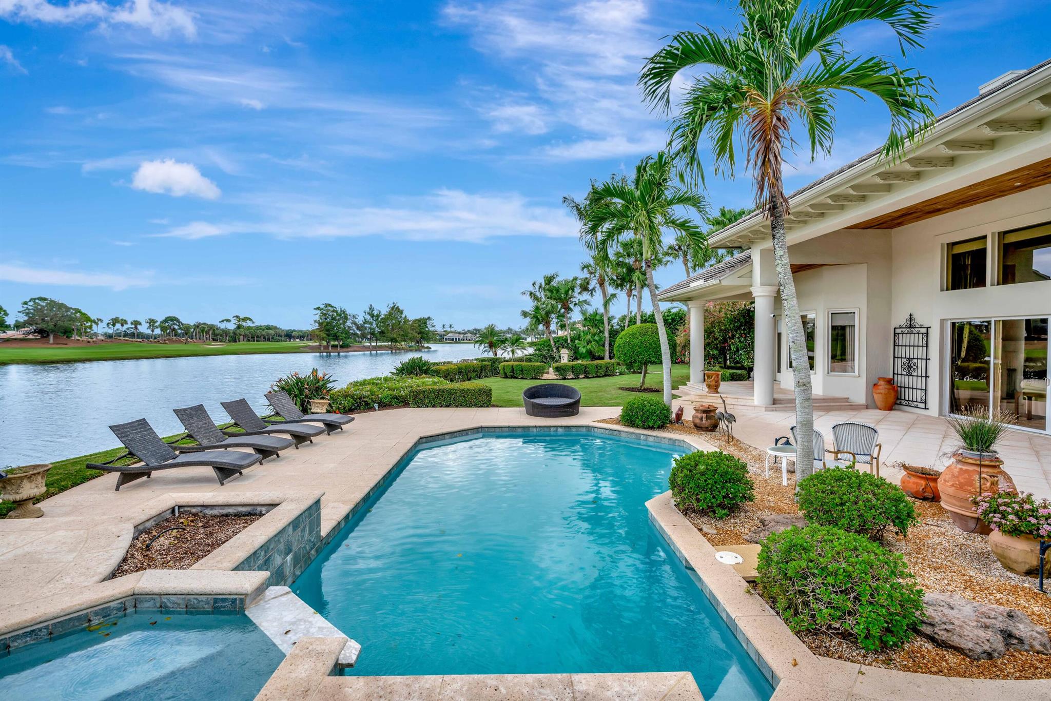 LOXAHATCHEE CLUB - Residential