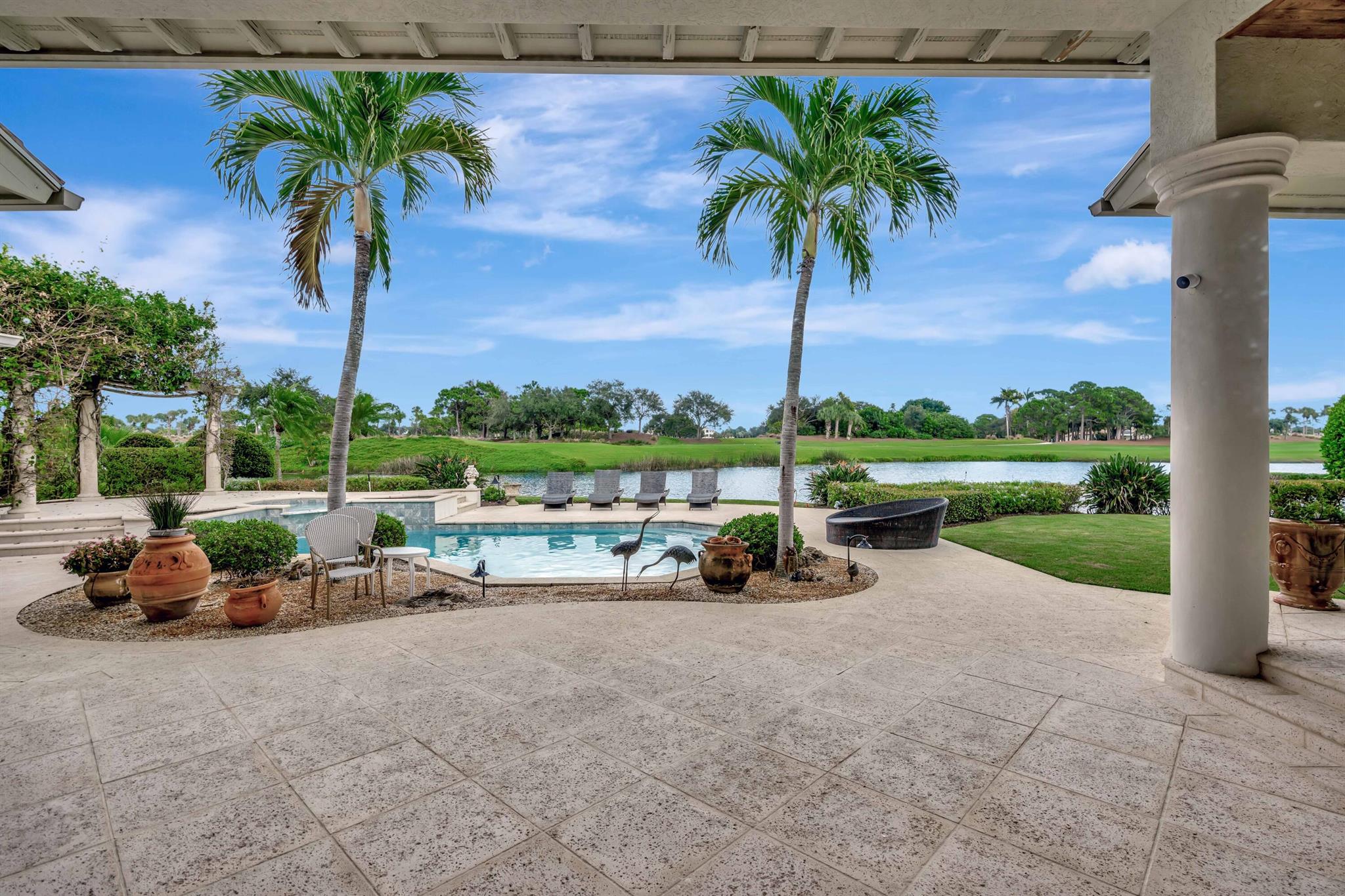LOXAHATCHEE CLUB - Residential