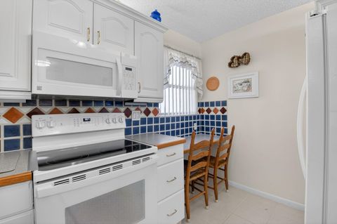 Tiny photo for 2935 SW 22nd Avenue #108, Delray Beach, FL 33445 (MLS # B26030059)