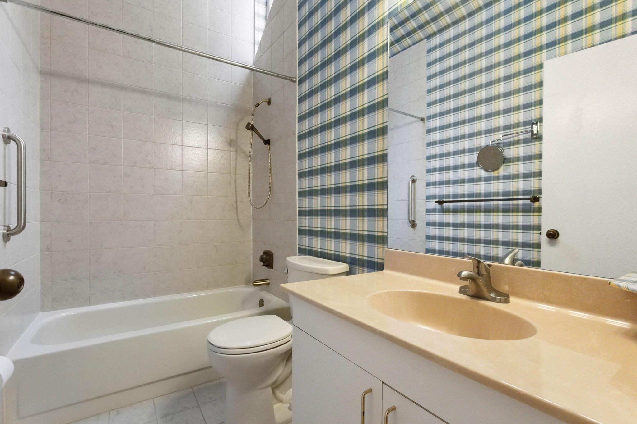 Lands End - Residential