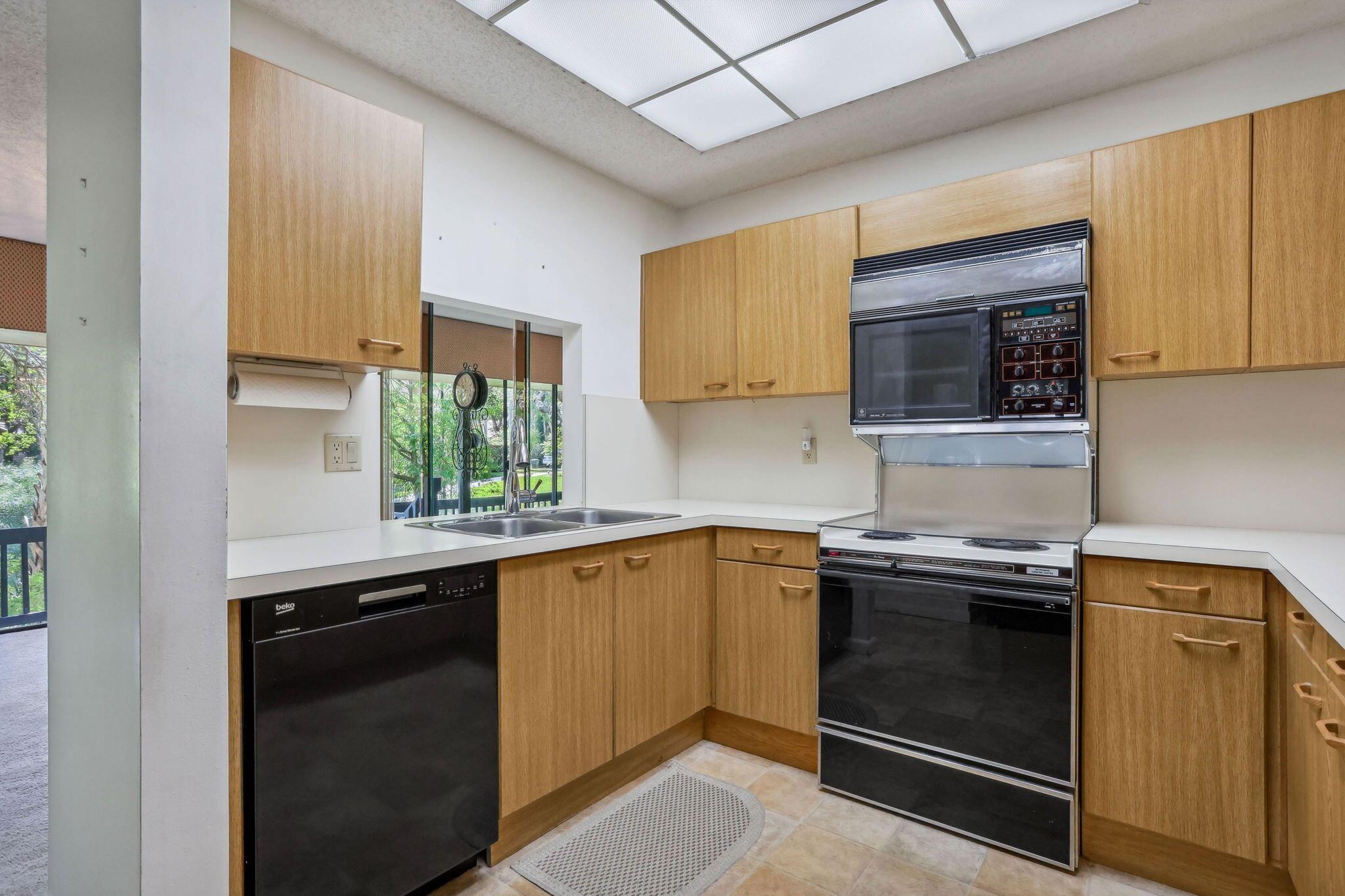 Lands End - Residential