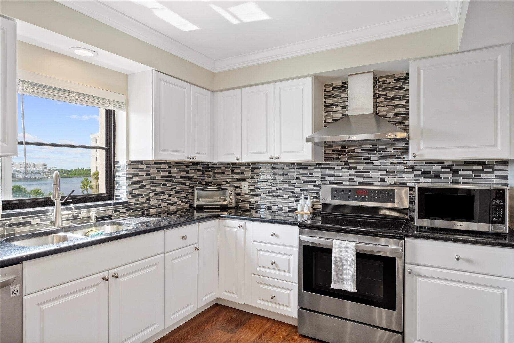 200 Intracoastal Place 508