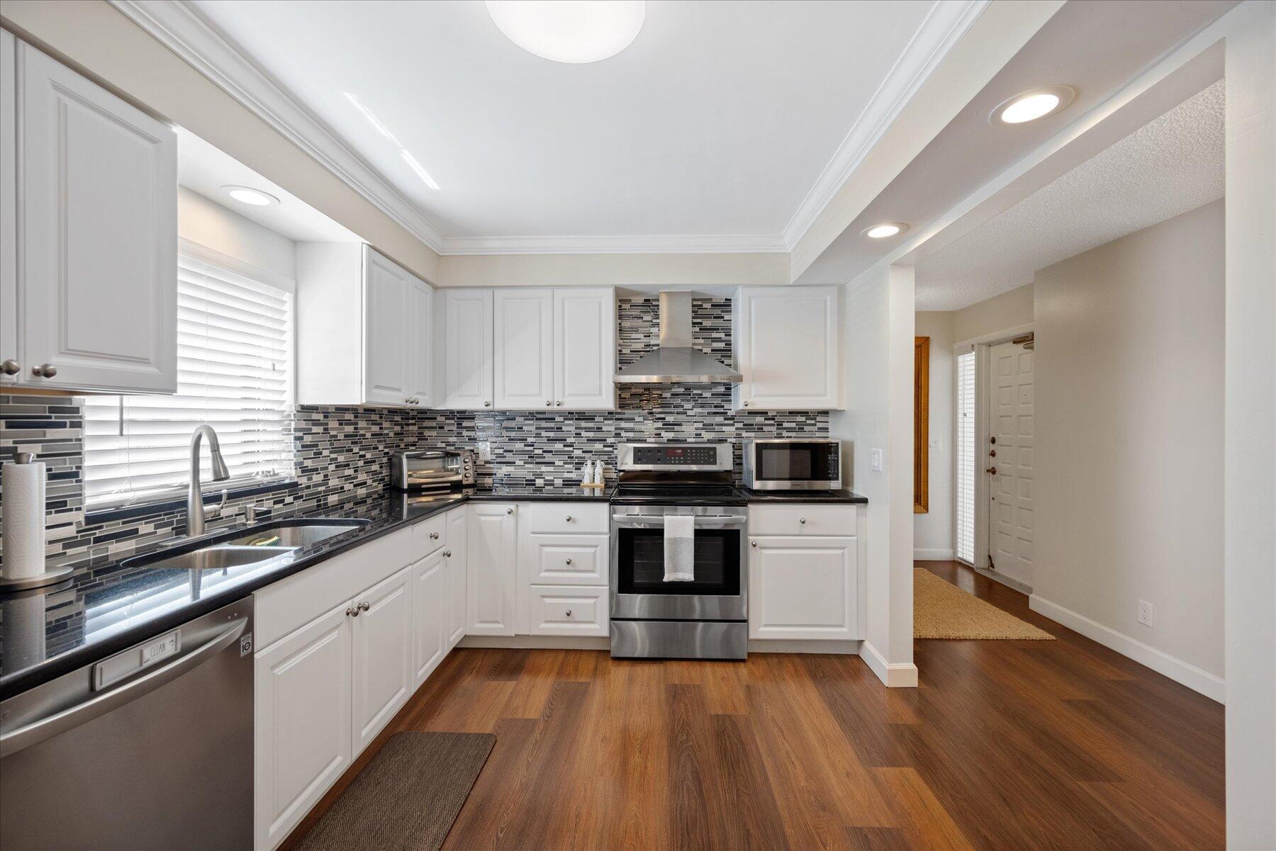 200 Intracoastal Place 508