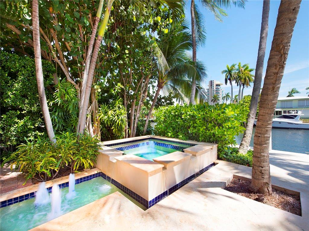 Lucille Island 37-19 B - Residential