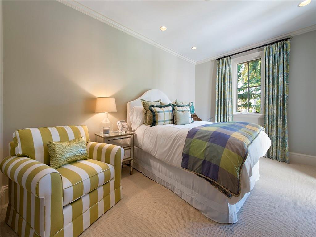 Lucille Island 37-19 B - Residential