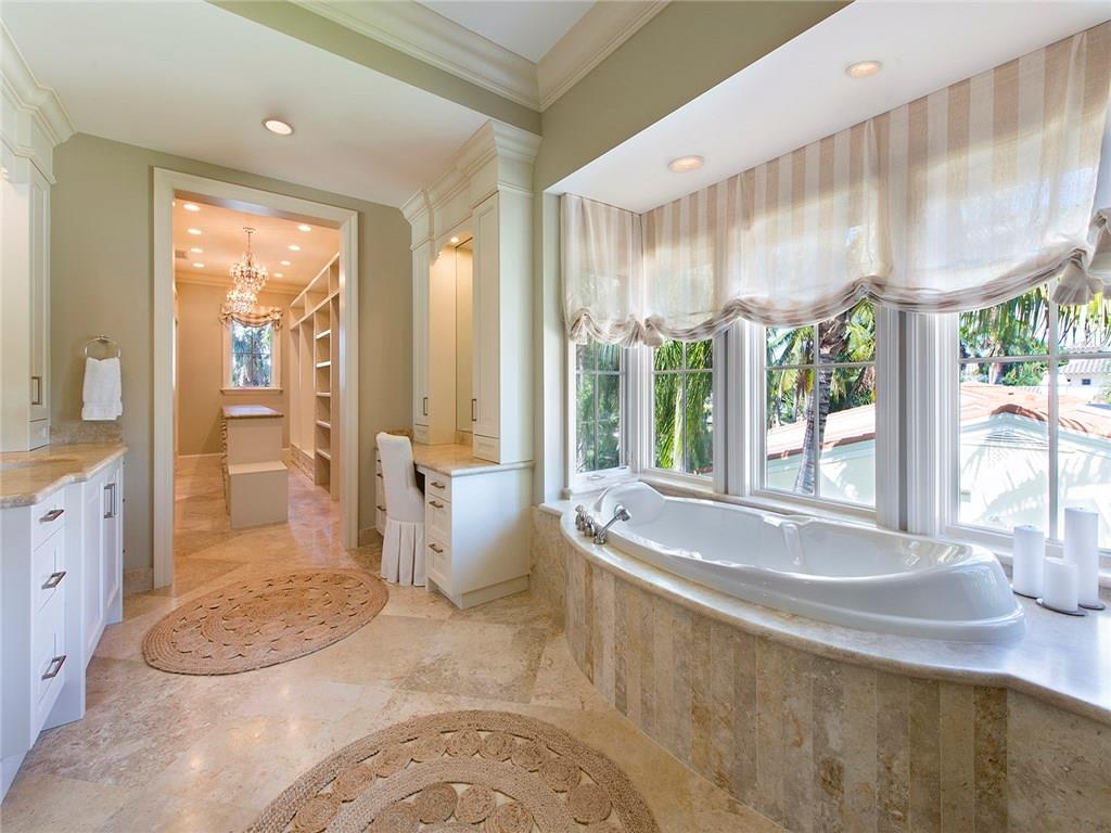 Lucille Island 37-19 B - Residential