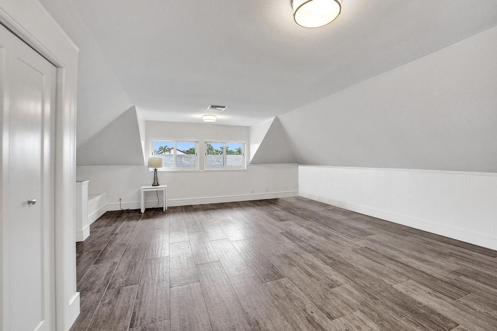 CORAL KEY VILLAS 6TH SEC - Residential