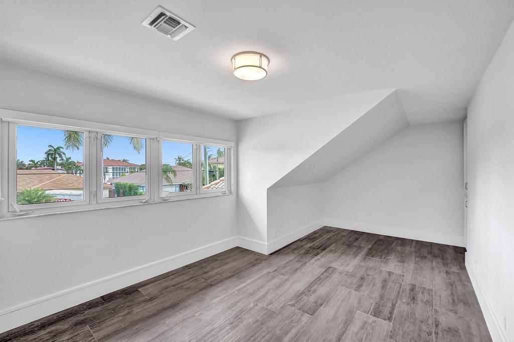 CORAL KEY VILLAS 6TH SEC - Residential