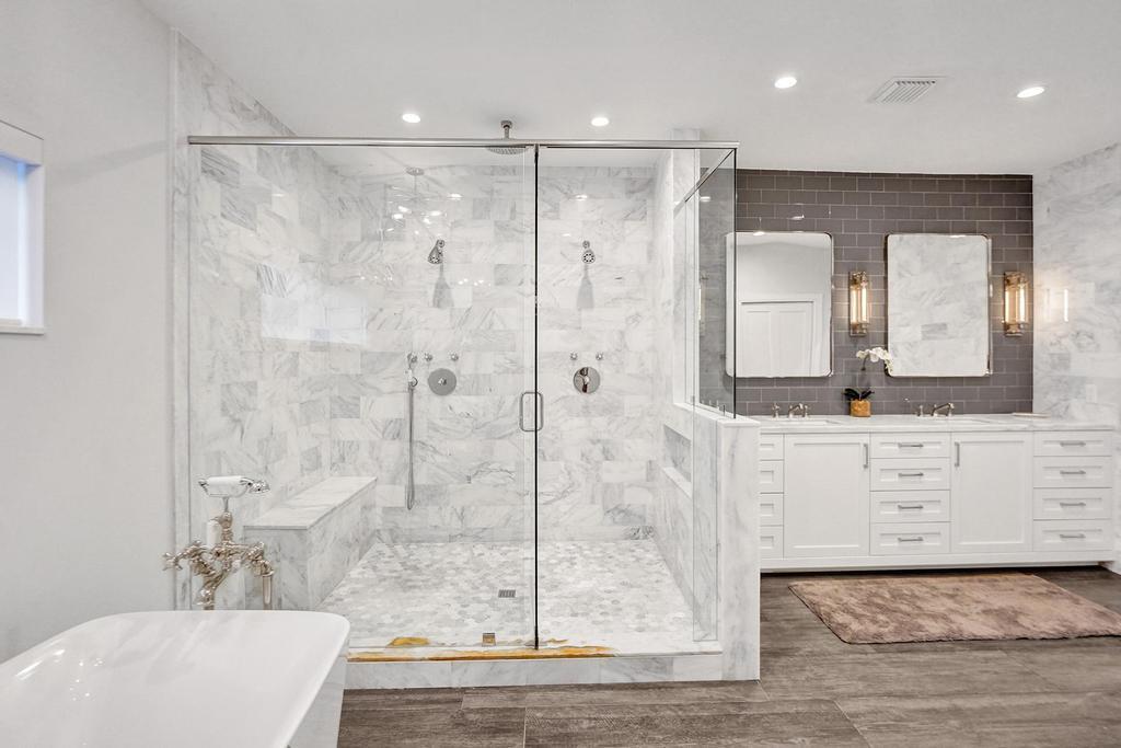 CORAL KEY VILLAS 6TH SEC - Residential