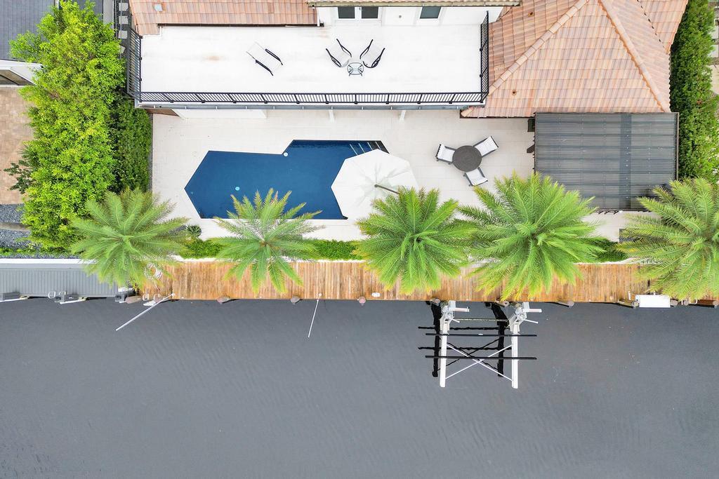 CORAL KEY VILLAS 6TH SEC - Residential