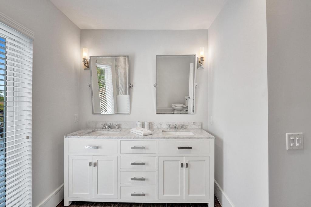 CORAL KEY VILLAS 6TH SEC - Residential