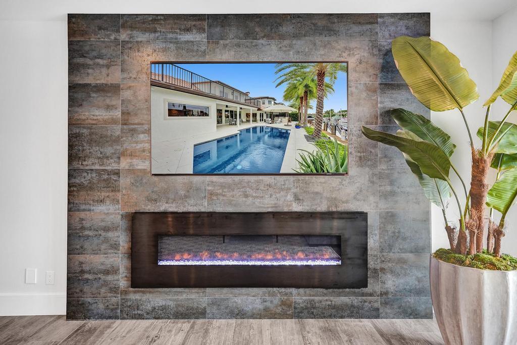 CORAL KEY VILLAS 6TH SEC - Residential