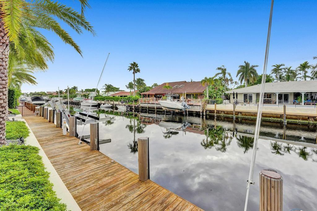 CORAL KEY VILLAS 6TH SEC - Residential