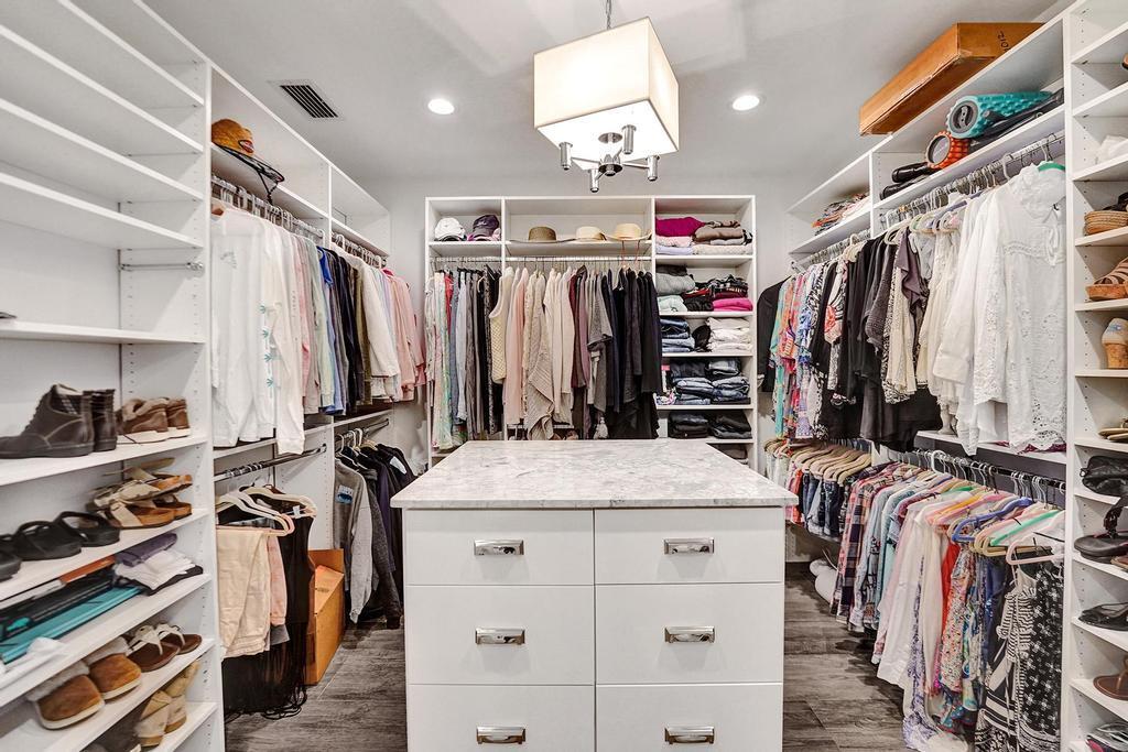 CORAL KEY VILLAS 6TH SEC - Residential