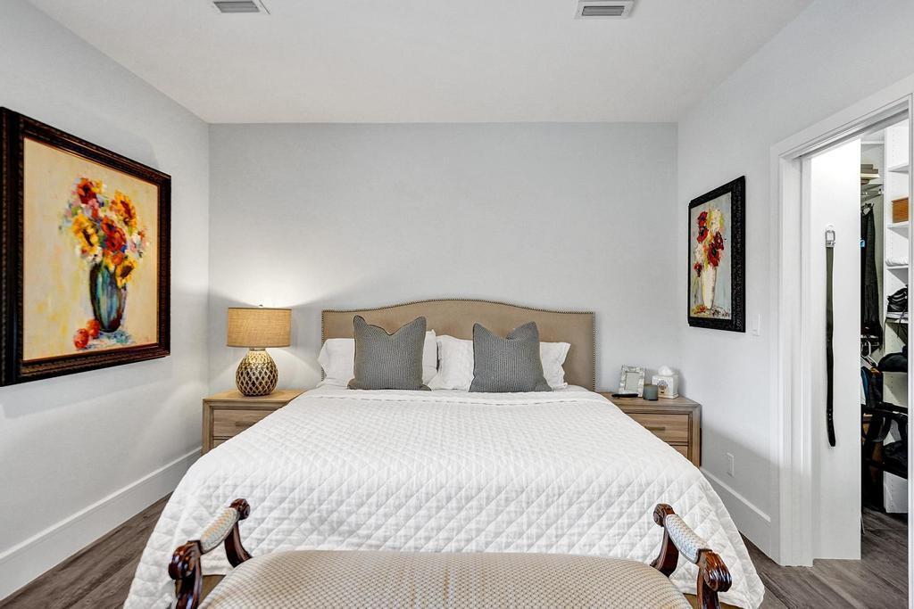 CORAL KEY VILLAS 6TH SEC - Residential