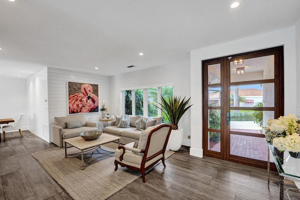 CORAL KEY VILLAS 6TH SEC - Residential