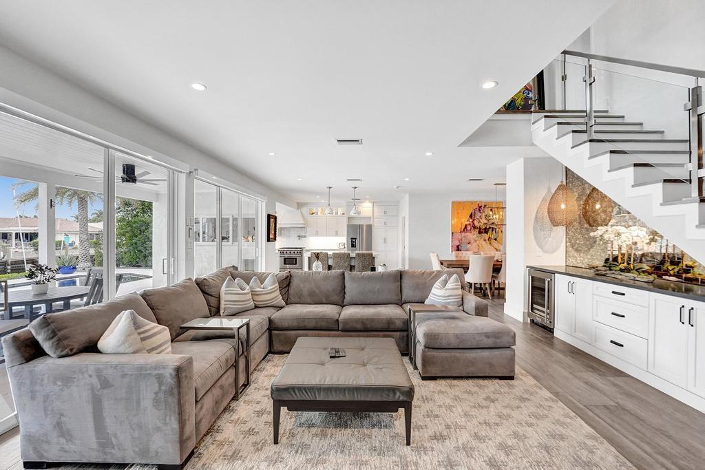 CORAL KEY VILLAS 6TH SEC - Residential