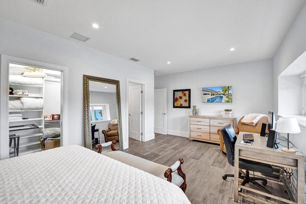 CORAL KEY VILLAS 6TH SEC - Residential