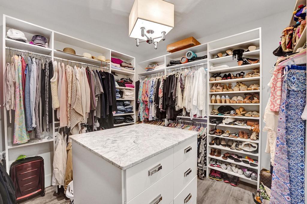 CORAL KEY VILLAS 6TH SEC - Residential