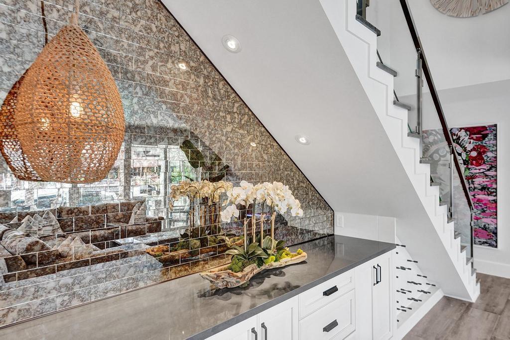 CORAL KEY VILLAS 6TH SEC - Residential