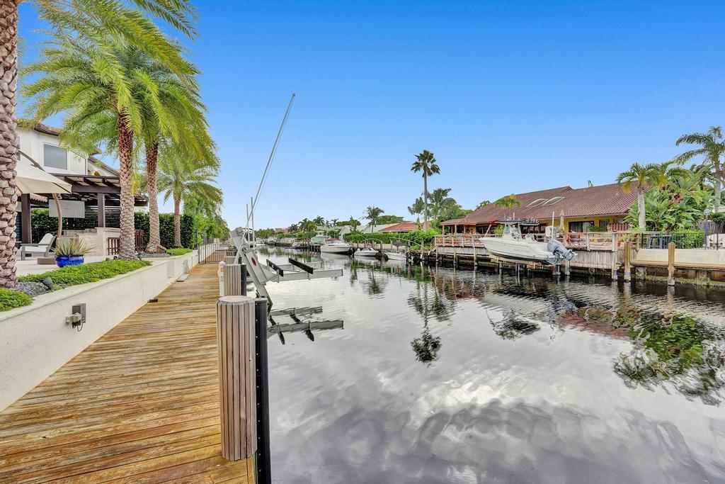 CORAL KEY VILLAS 6TH SEC - Residential