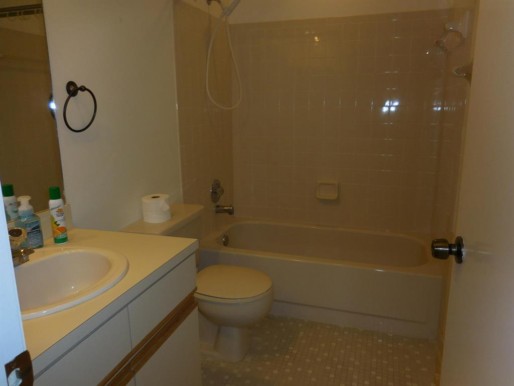 VILLAGES OF WOODLAKE 2 - Residential