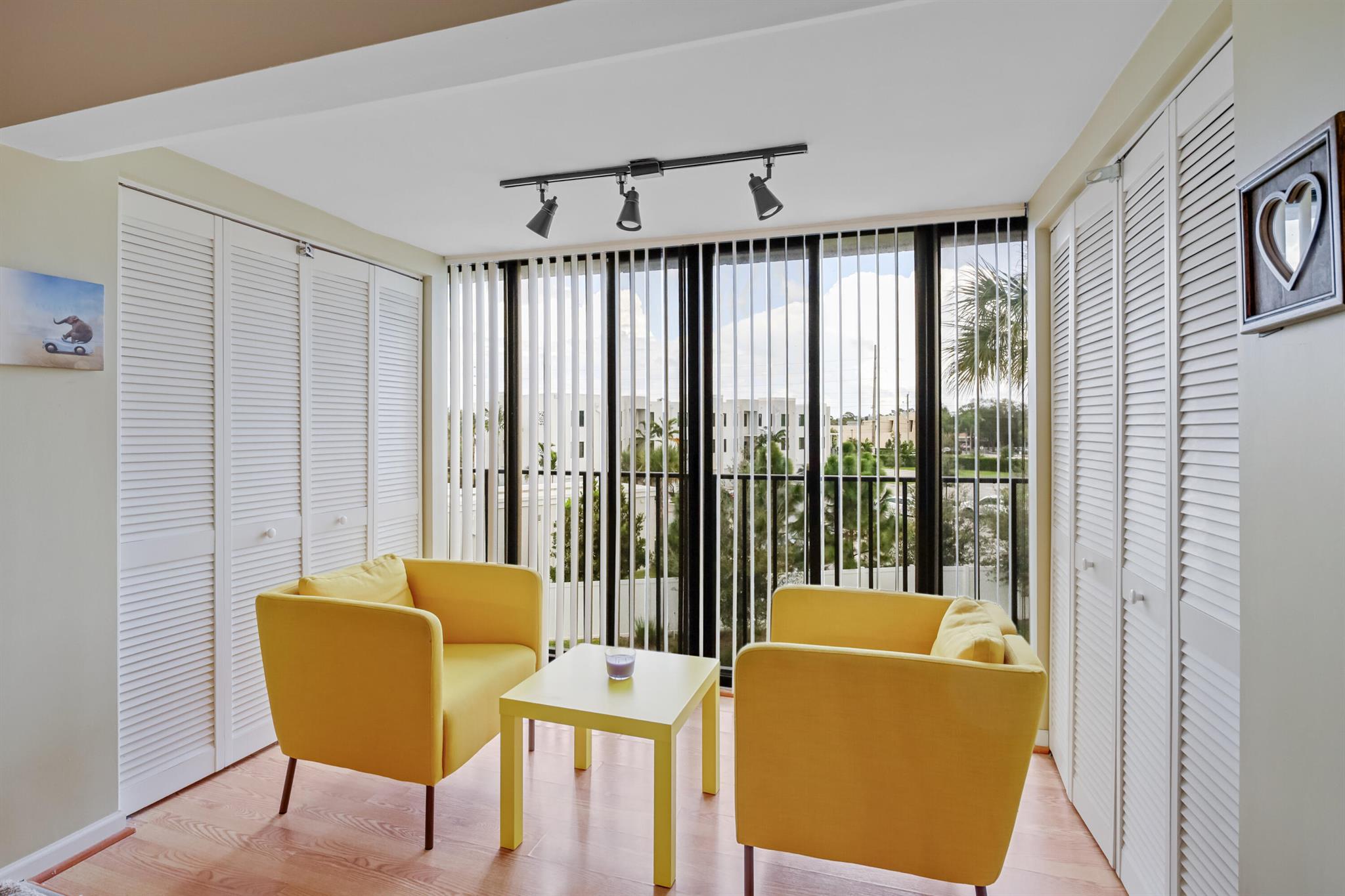 FOUNTAINS OF PALM BEACH C - Residential Lease