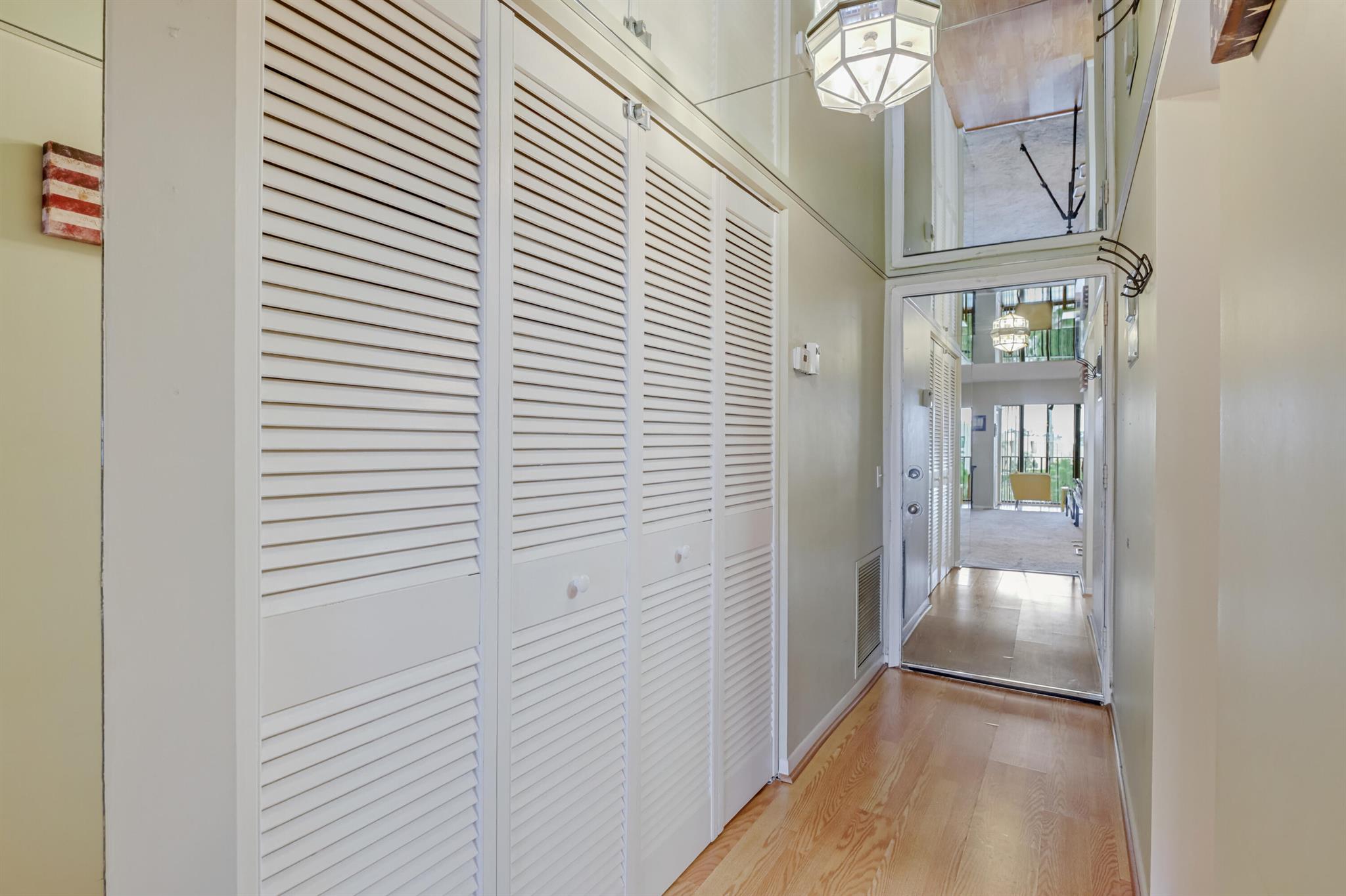 FOUNTAINS OF PALM BEACH C - Residential Lease