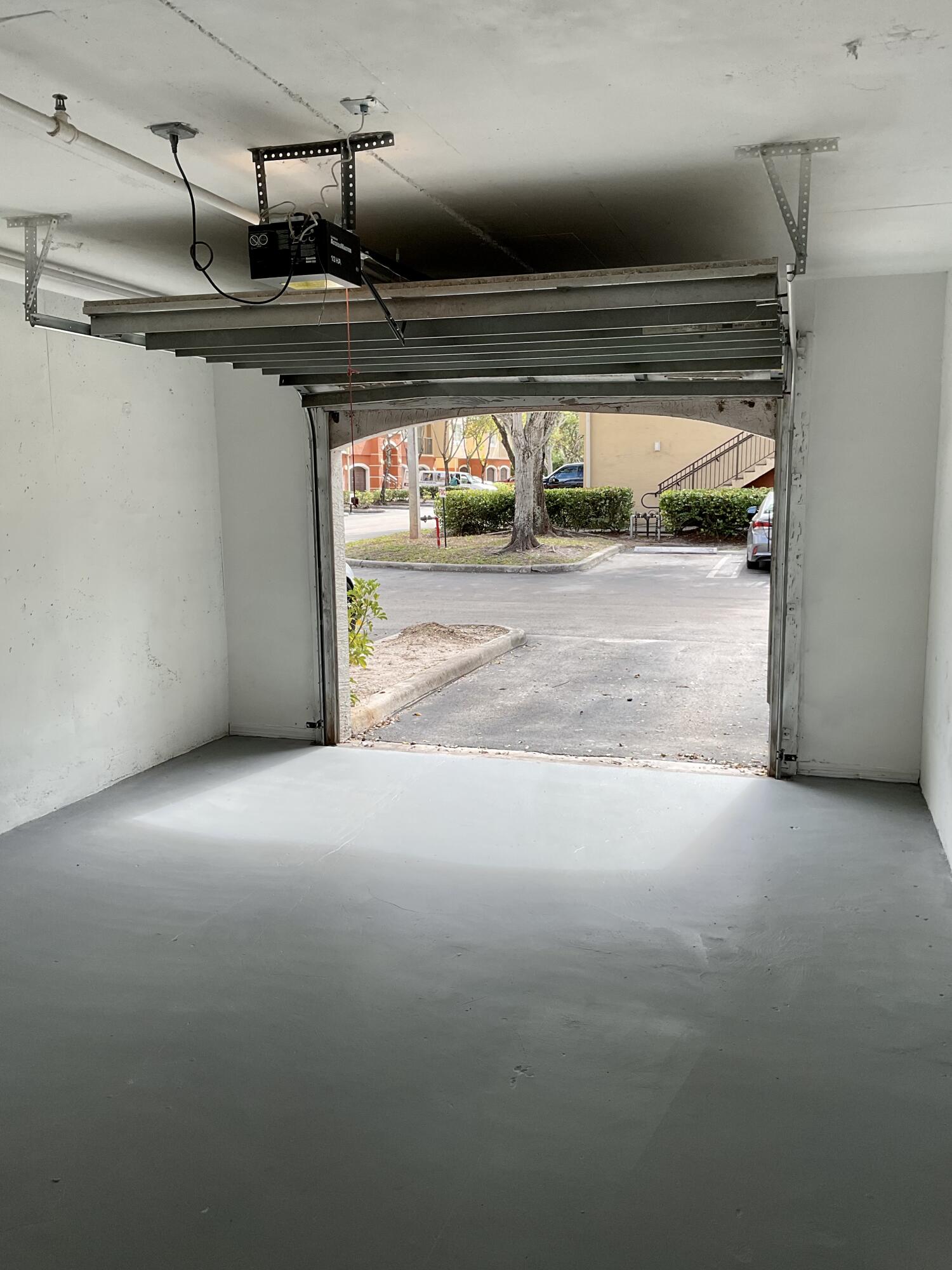 GRAND ISLES CONDO - Residential Lease